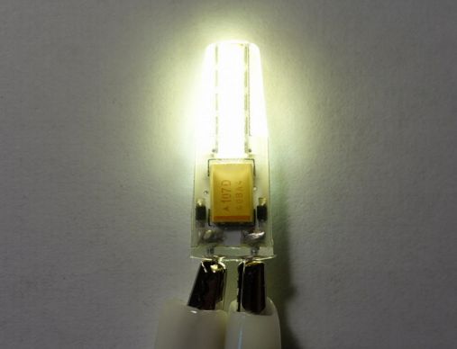
          Как отличить плохую светодиодную лампу от хорошей
 

