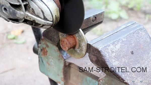 Самодельное приспособление для вырезания кругов в листовом металле болгаркой